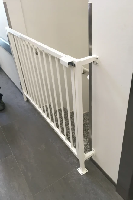 Turvallinen käyntiportti yleisiin tiloihin