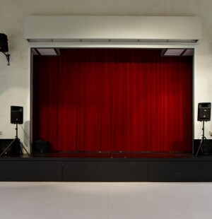 Esiriput ja verhot image